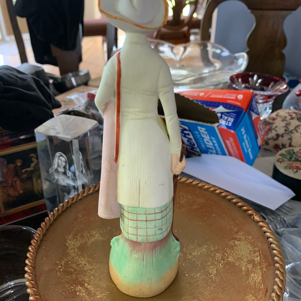 RARE Golf Girl porcelain Figurine. 7 5/8” Tall 3”wide - Picture 8 of 11
